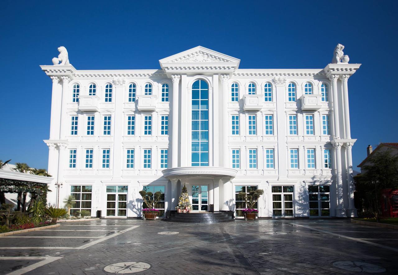 Hotel Britania Kamez Exterior photo