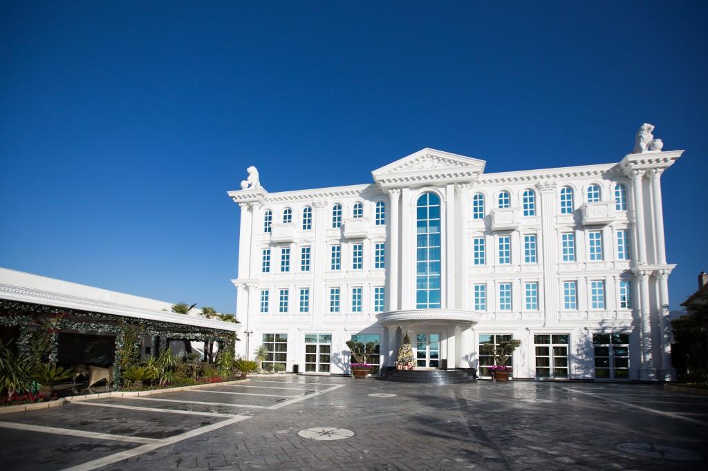 Hotel Britania Kamez Exterior photo